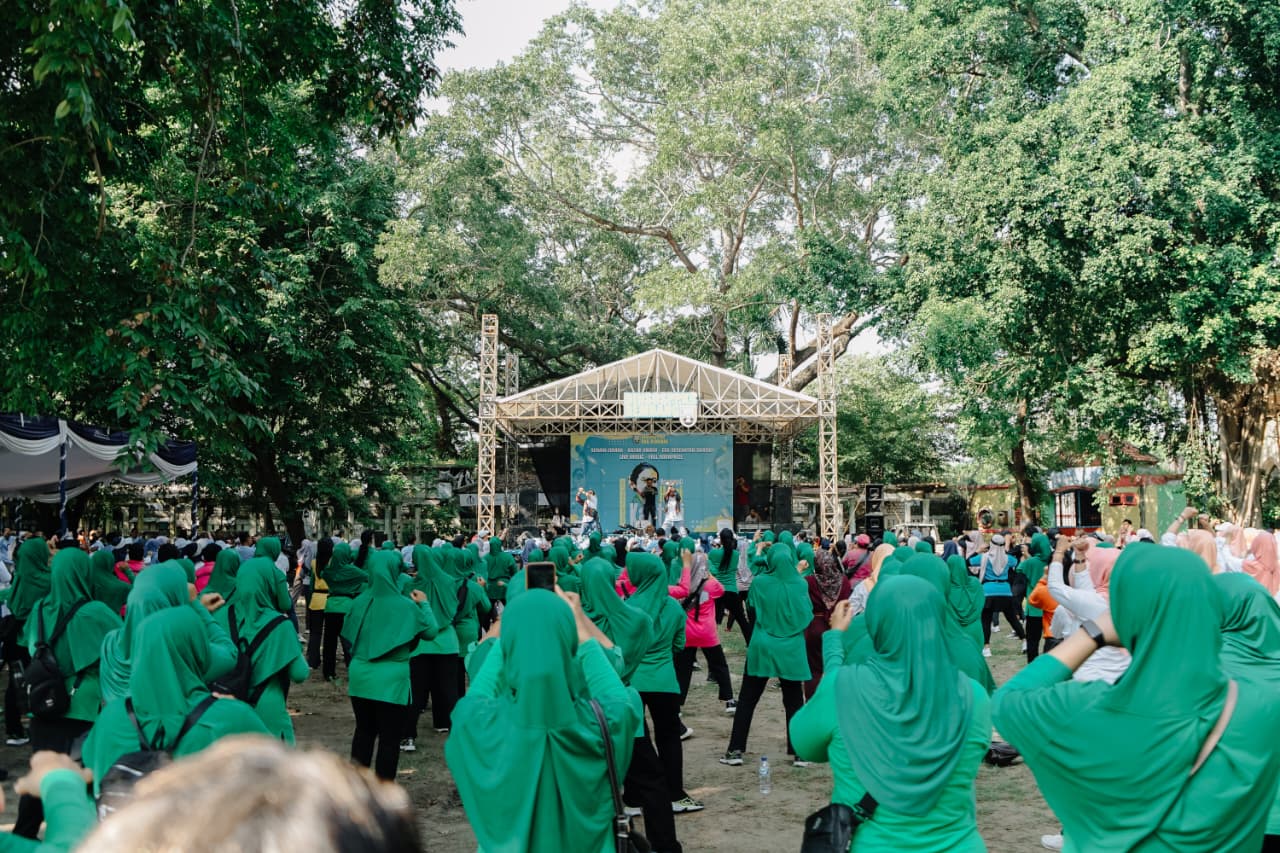 Semarak Peringatan Hari Kartini 2026, Senam Bersama Meriahkan Kebersamaan Masyarakat Rembang